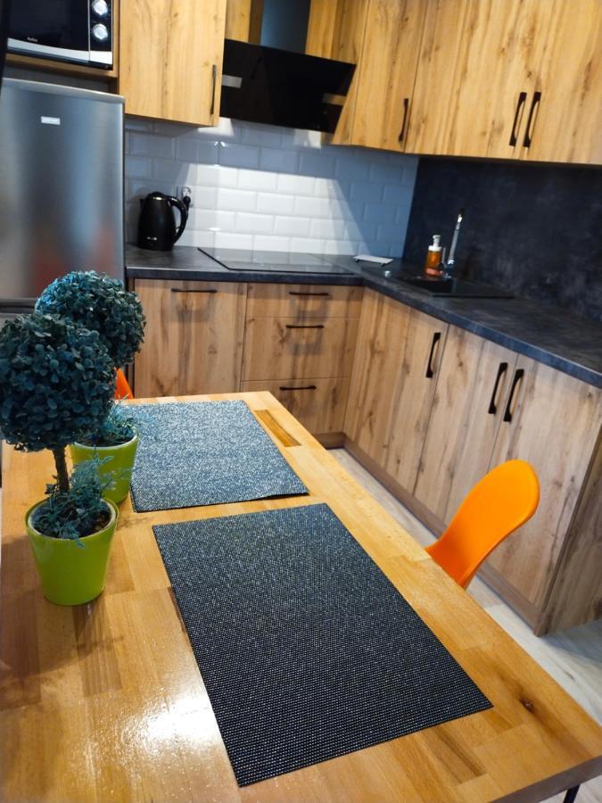 Orange House Apartment